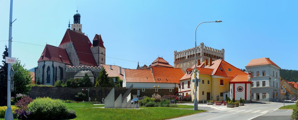 Prachatice, Dolní brána, Kaple sv. Jana Nepomuckého pod Dolní branou, Kostel sv. Jakuba Většího by Meco