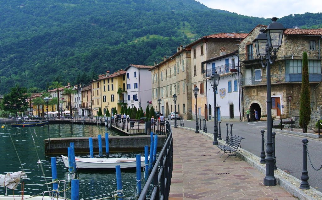 Lac d'Iséo - Riva di Solto by C- CHRIS