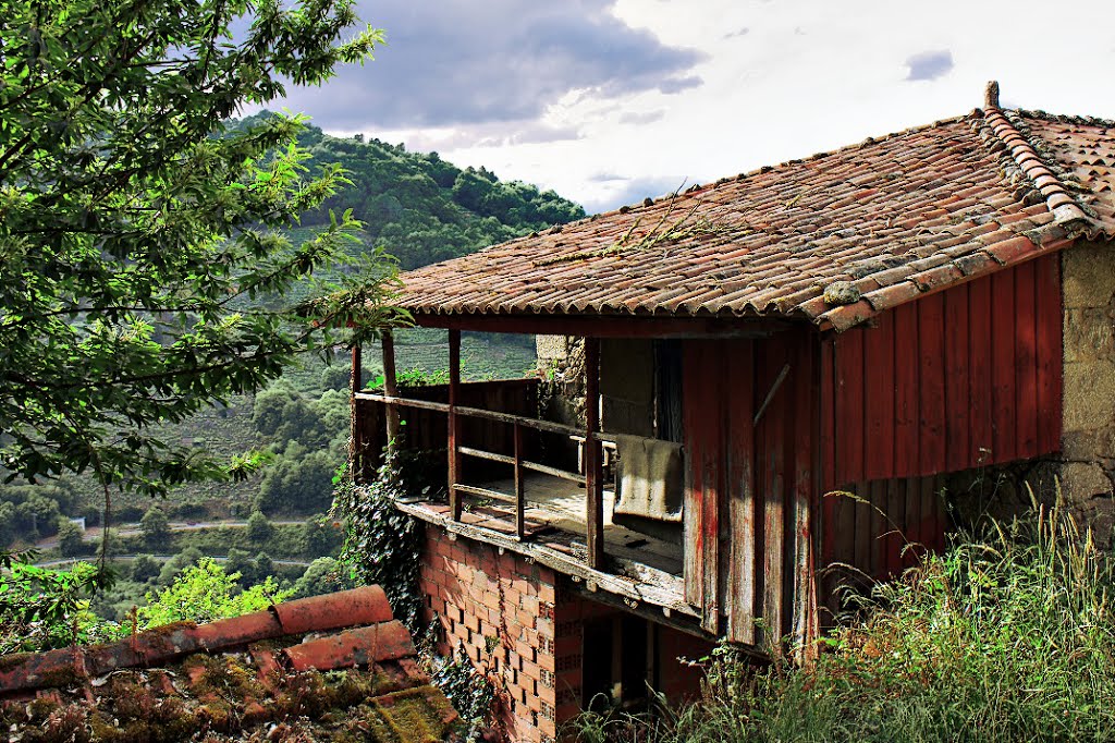 Monasterio Sto Estevo Ribas de Miño by Santiago R.