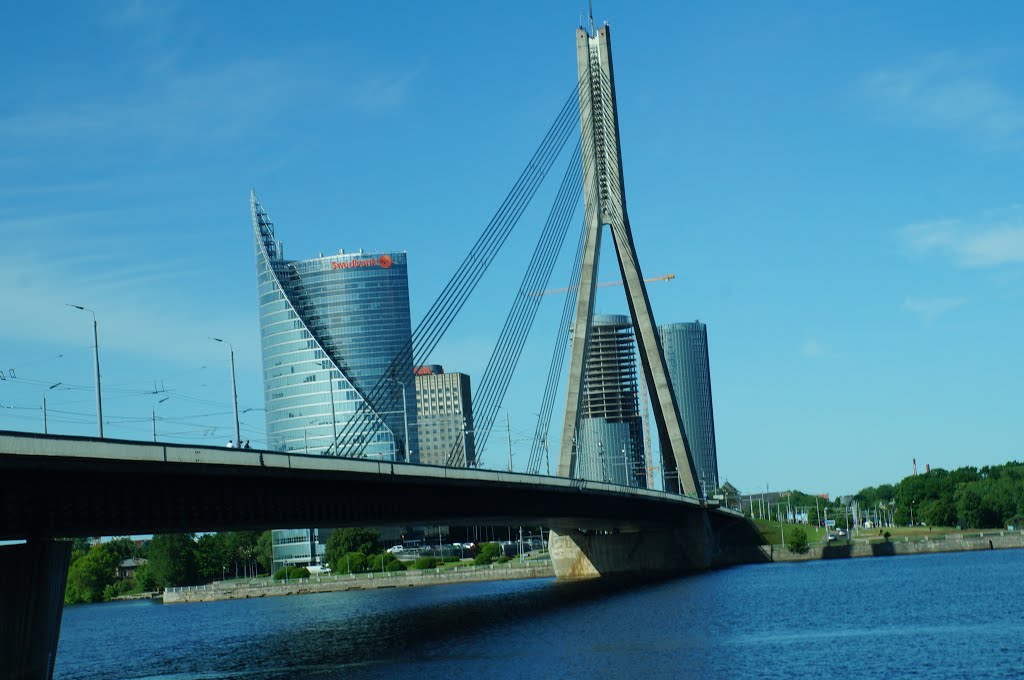 Riga.-SwedBank Tower and vanšu bridge by Pierre Andre Leclerc…