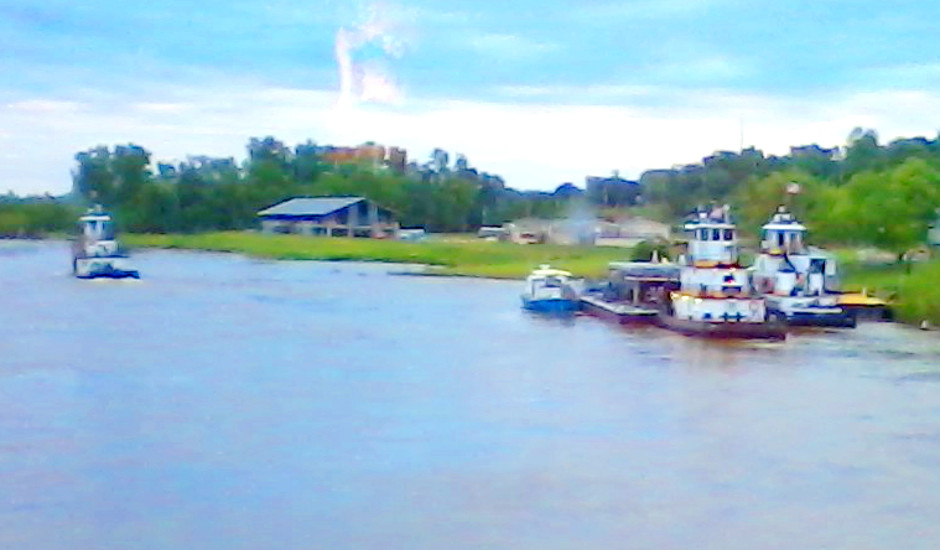 Tugboats, Vicksburg, MS (2015) by Gary Rodriguez