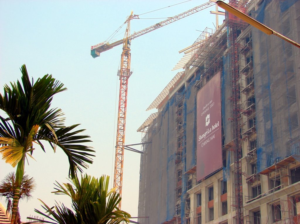 Shangri-La Hotel under construction, March 2007, Chiang Mai by Siamshot