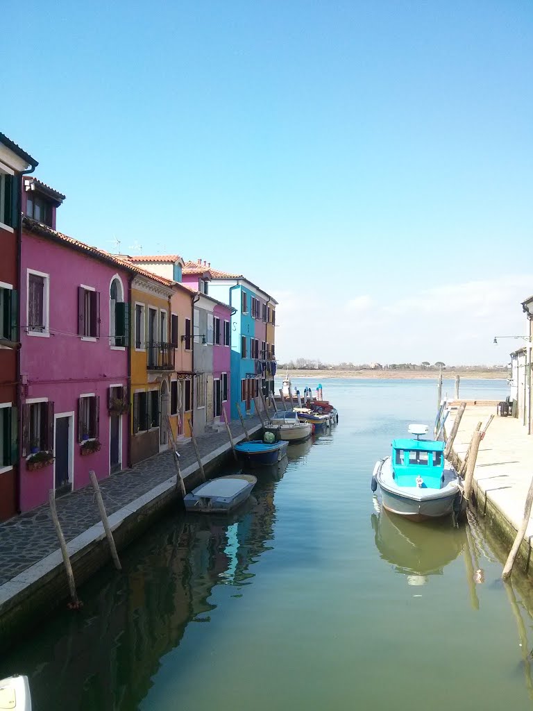 Burano, 30142 Venezia, Italy by Chris Sampson