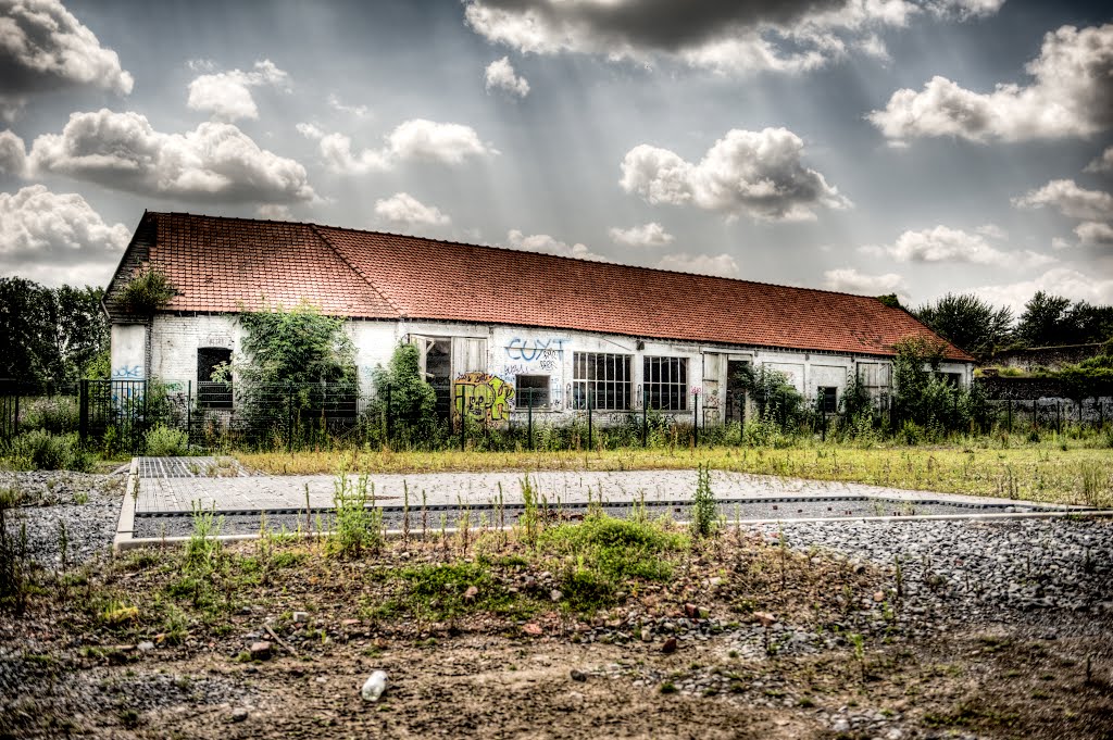 Halle aux fourrages by daphnésuskiphotograp…