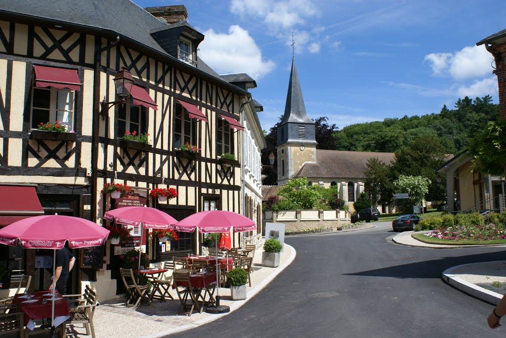 Vue sur le village du Bec Hellouin by Bernard DUPONT