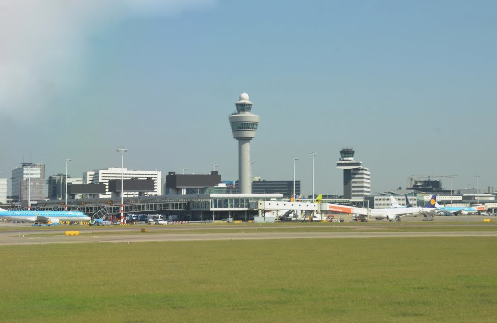 Schiphol by René Speur