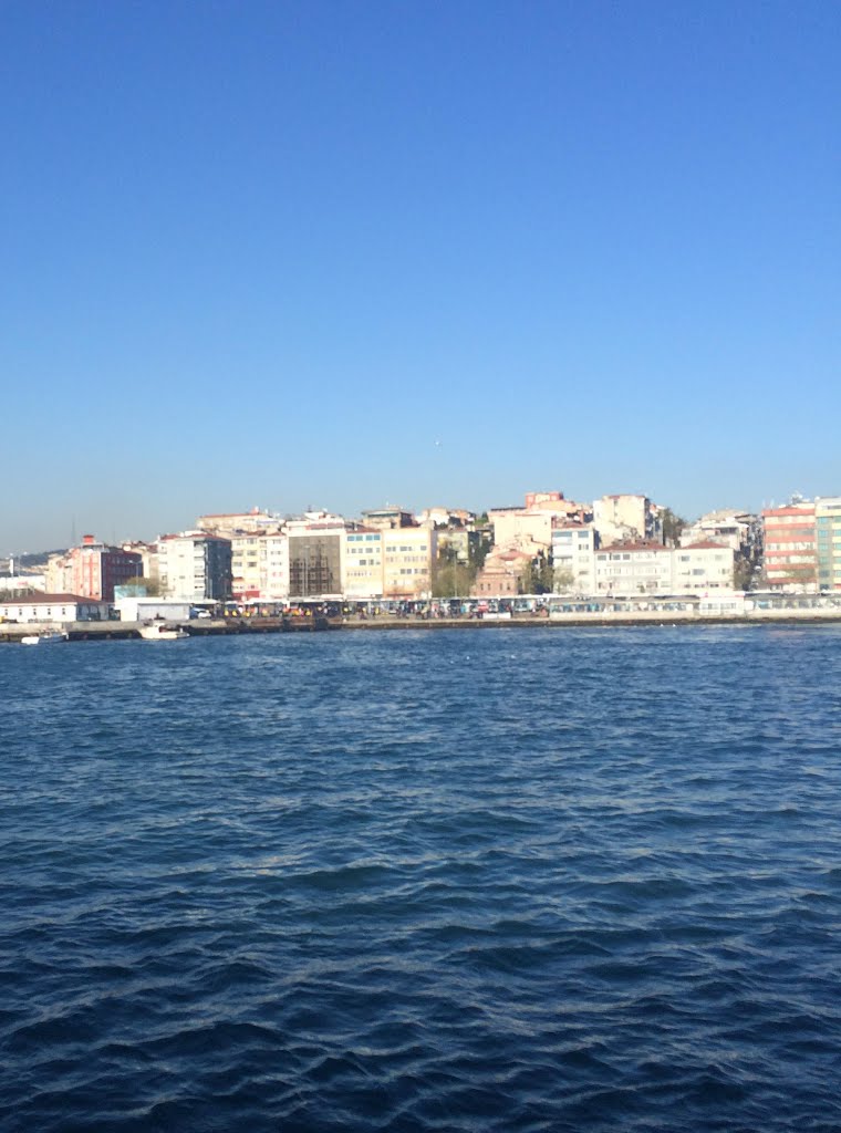 Rasimpaşa, Kadıköy Sahili, 34710 Kadıköy/İstanbul, Turkey by Hadi Kazu