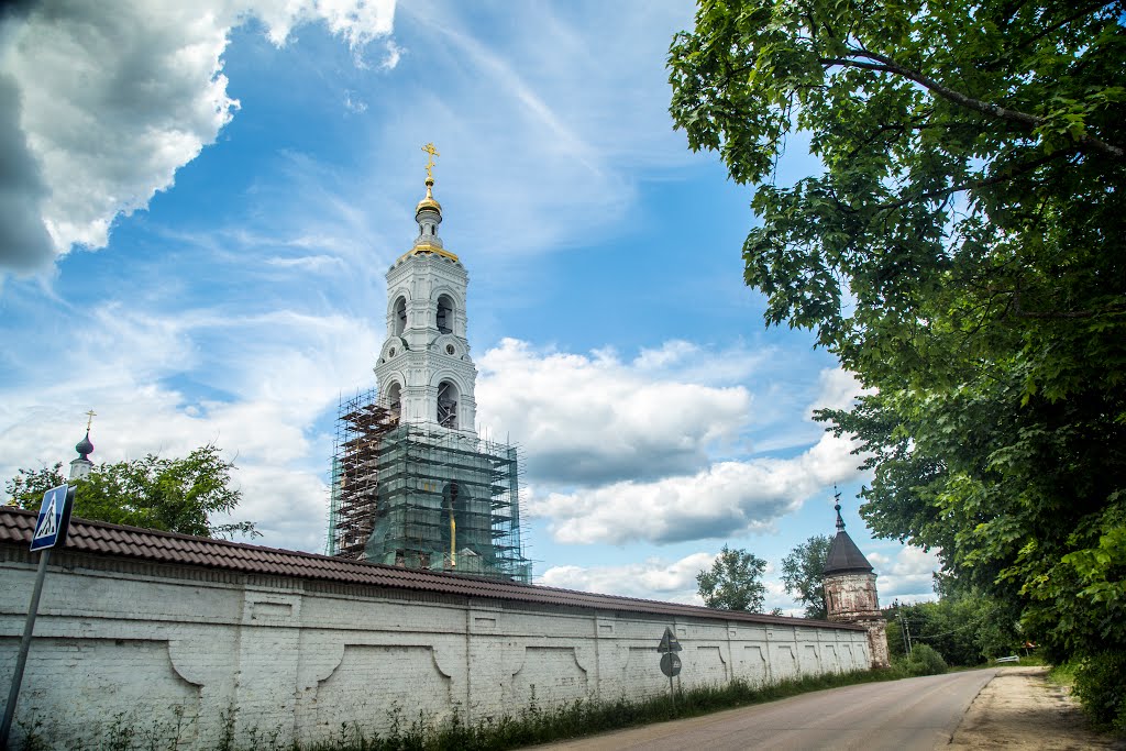 Николо-Берлюковский монастырь by Пётр Климачёв