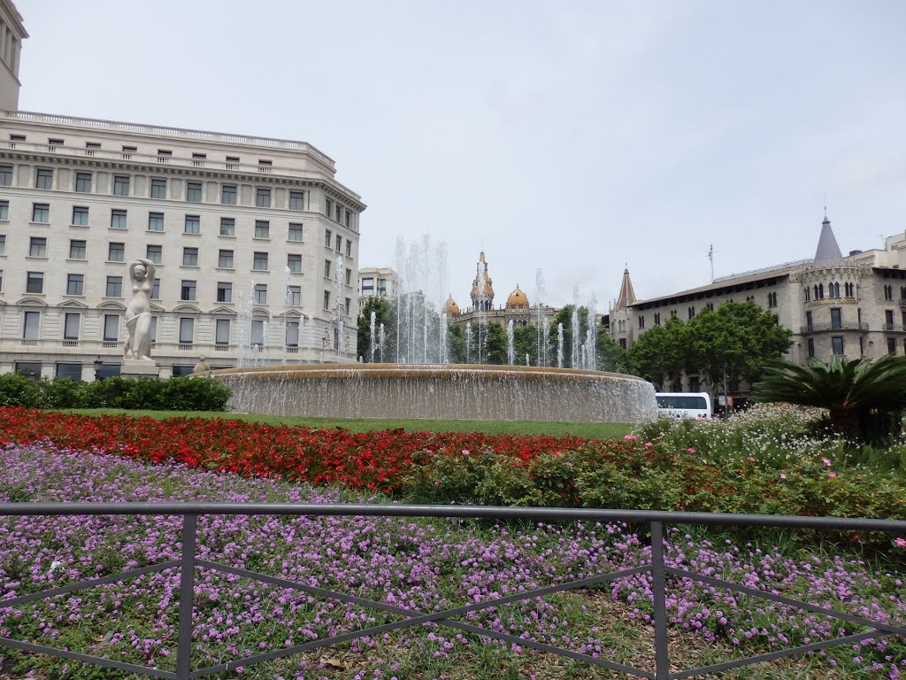 Dreta de l'Eixample, Barcelona, Spain by RodiBoziou