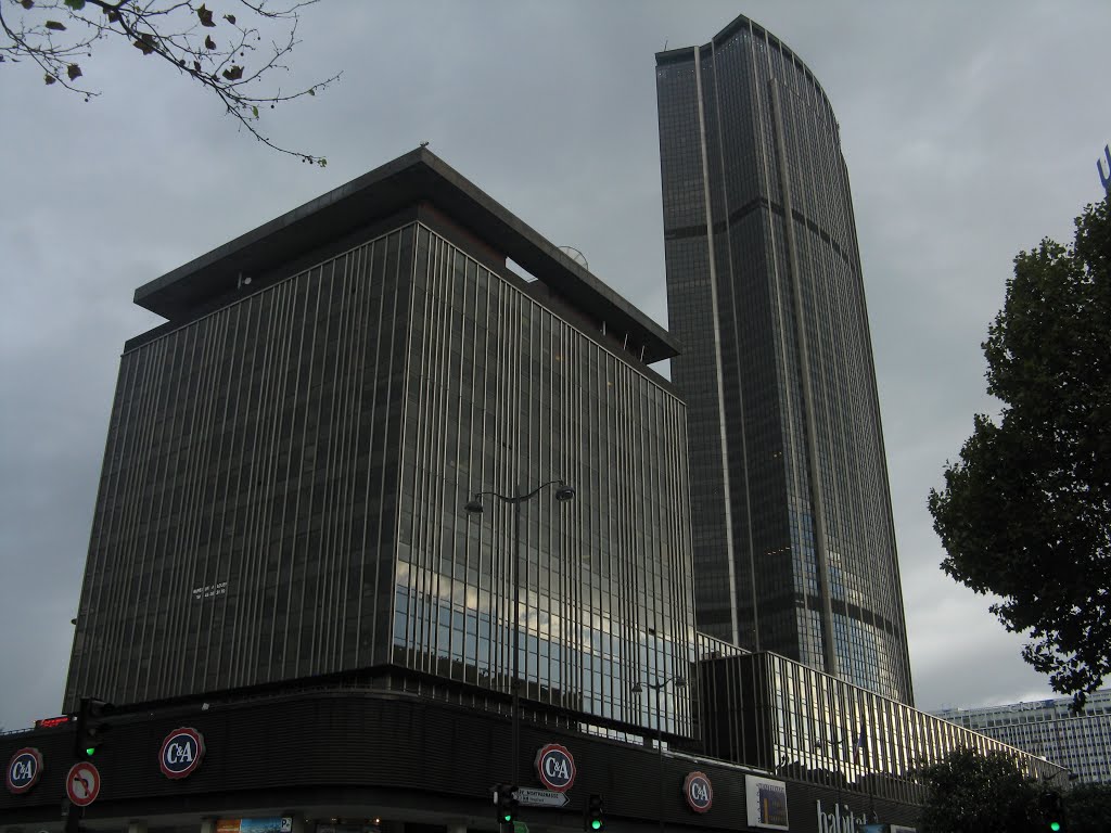 Tour Montparnasse by Marko Randjic