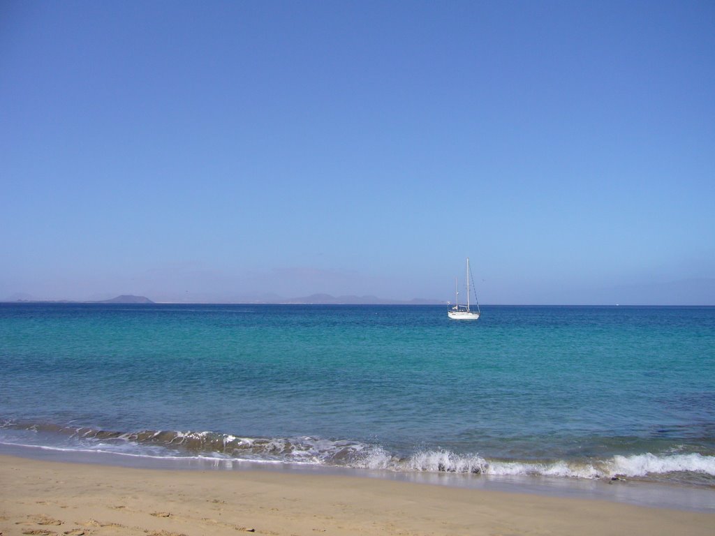 FUERTEVENTURA DESDE PLAYA MUJERES - LANZAROTE by MatildeM