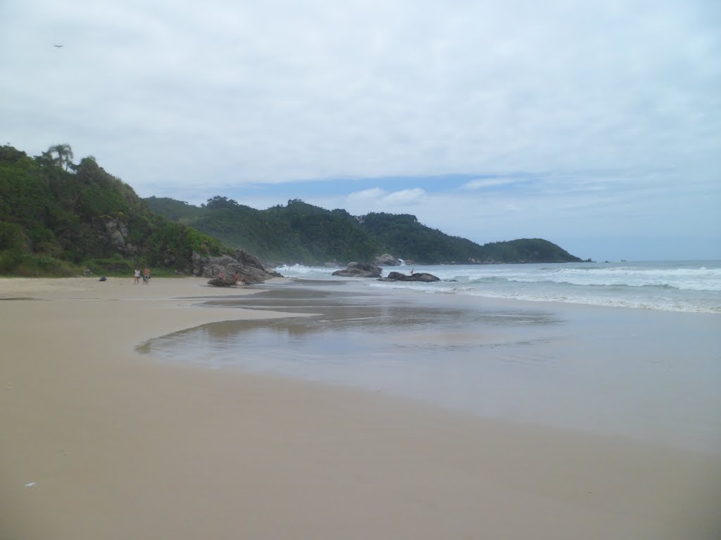 Praia de Mariscal - Bombinhas - SC - Brasil by Jayme Camargo