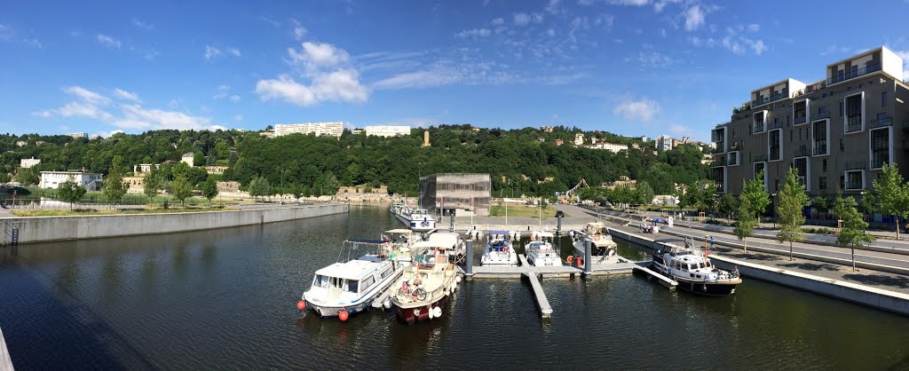 Quai de Saône - Quartier Confluence - Lyon by ivanovitch73