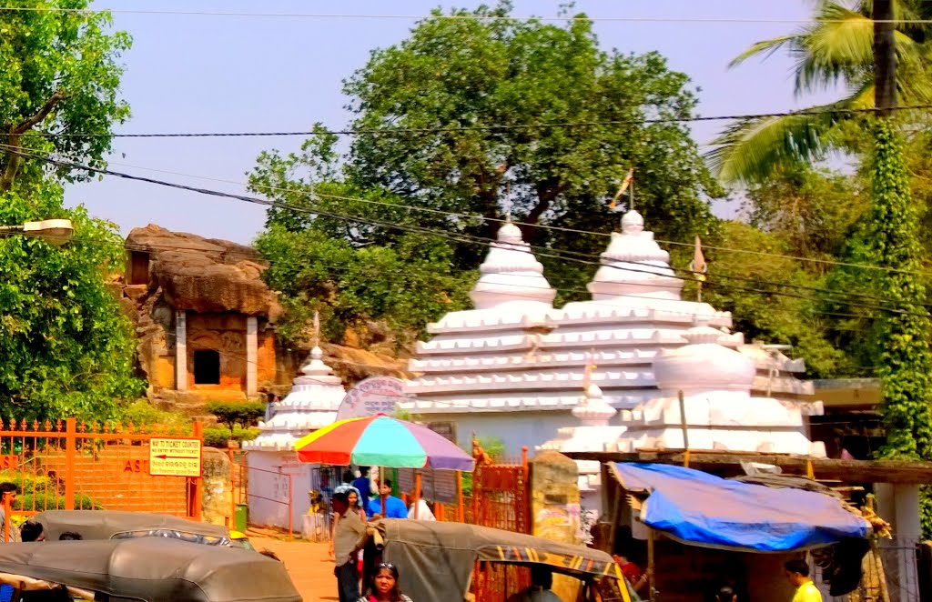 Temple,Khandagiri, Bhubaneshwar, Odisha, India by Kamalakar Anthati