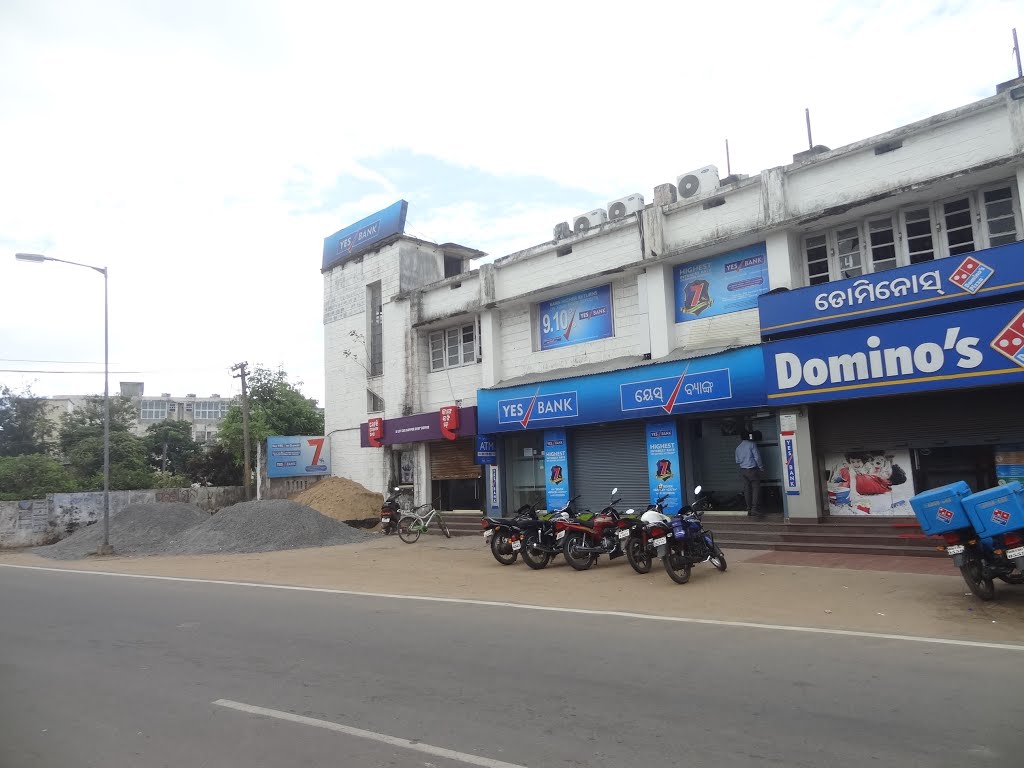 Domino’s Pizza, Puri by sban1998