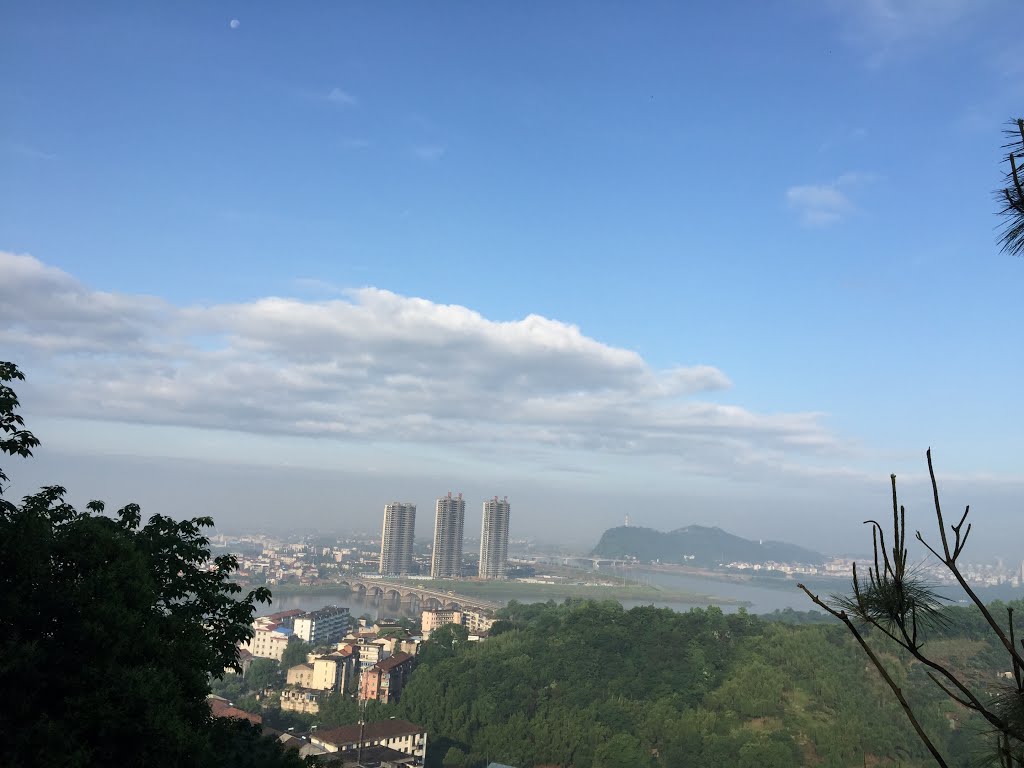 Lanxi, Jinhua, Zhejiang, China by 口天金易日月