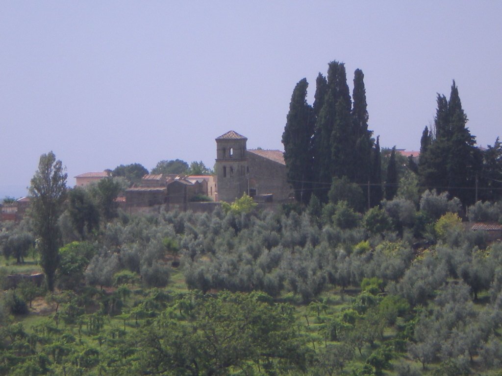 Montebuono - Chiesa di S. Pietro ai muricento (ad centum murus) e campanile by giuseppe.carosi