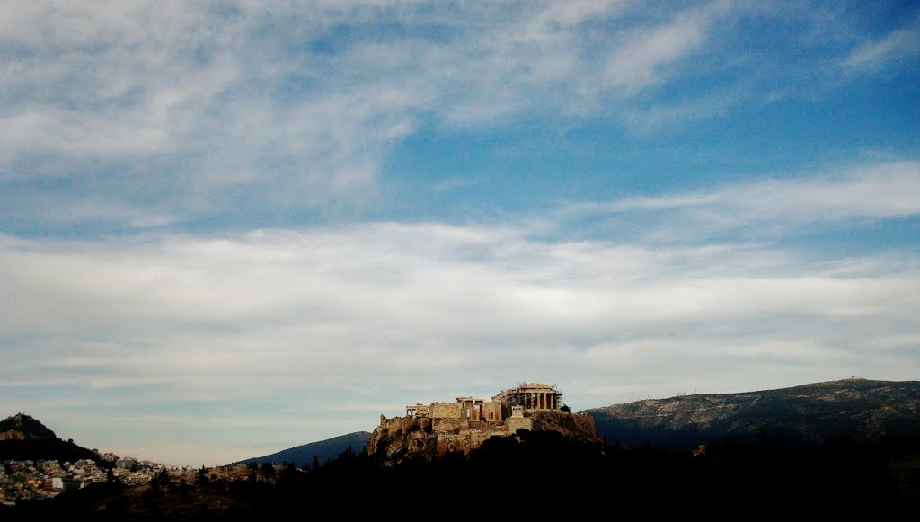 ΘΕΑ ΑΚΡΟΠΟΛΗΣ ΑΠΟ ΠΝΥΚΑ by Αμαλια Αθανασοπουλου