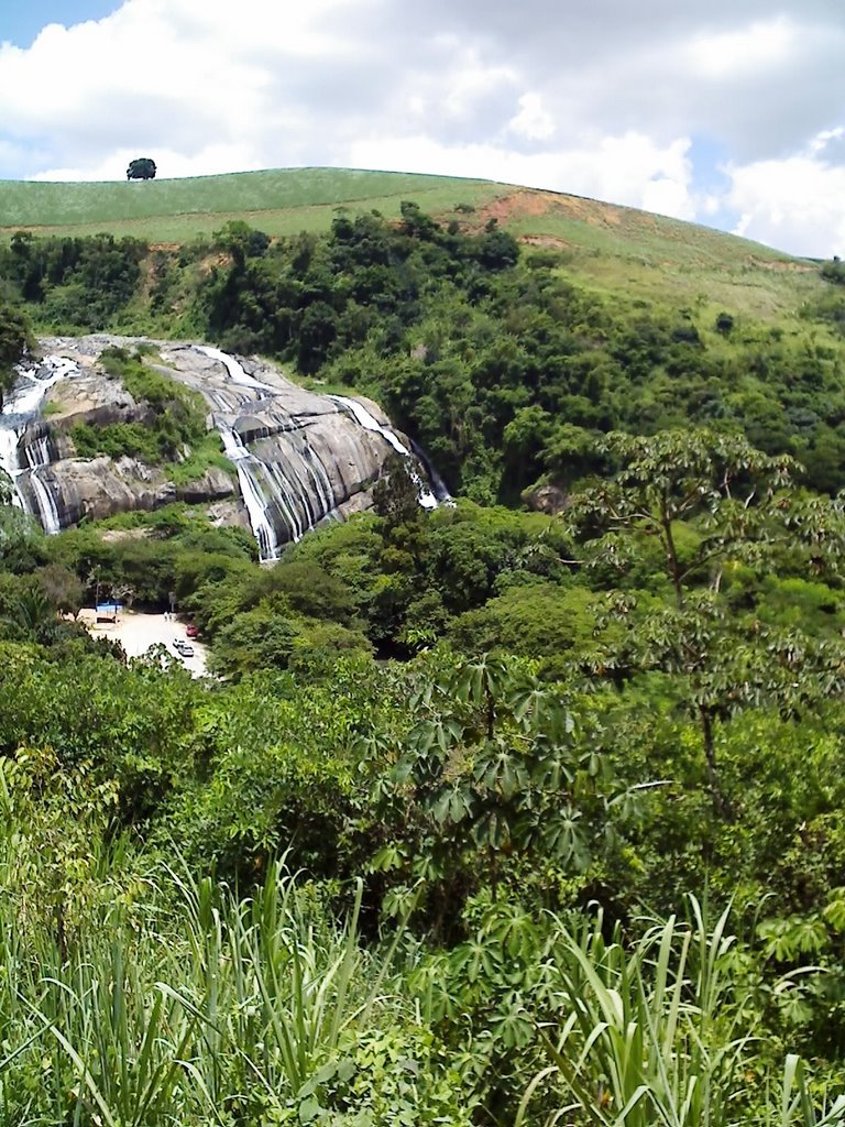 Cachoeira - Parque do Urubu by Allan Caetano Ramos