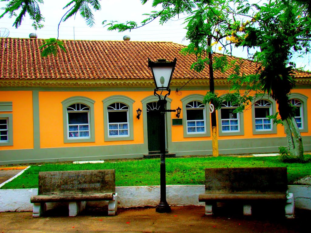 Praça Martim Afonso de Souza by Emerson