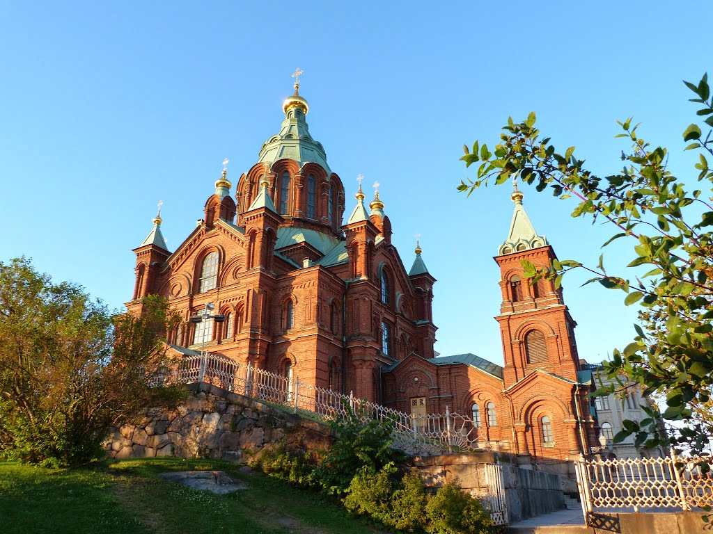 Uspenski Cathedral, Helsinki by Damon Stead