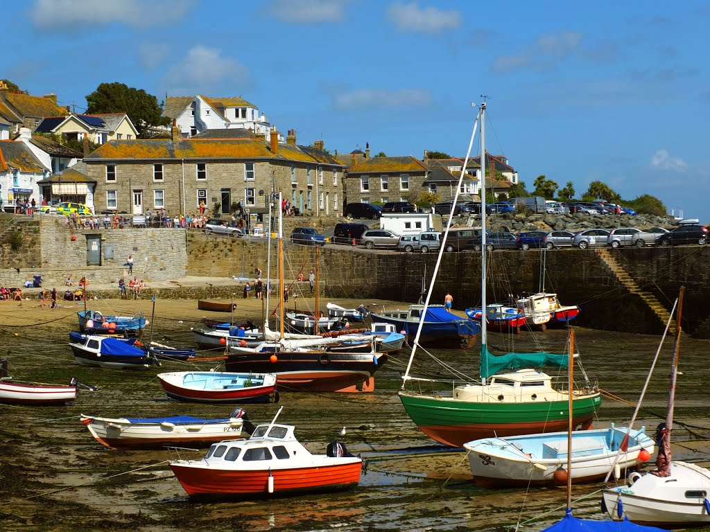 UK_England_Cornwall_Penwith_Mousehole_ebb tide on the port_DSF0399 by George Charleston