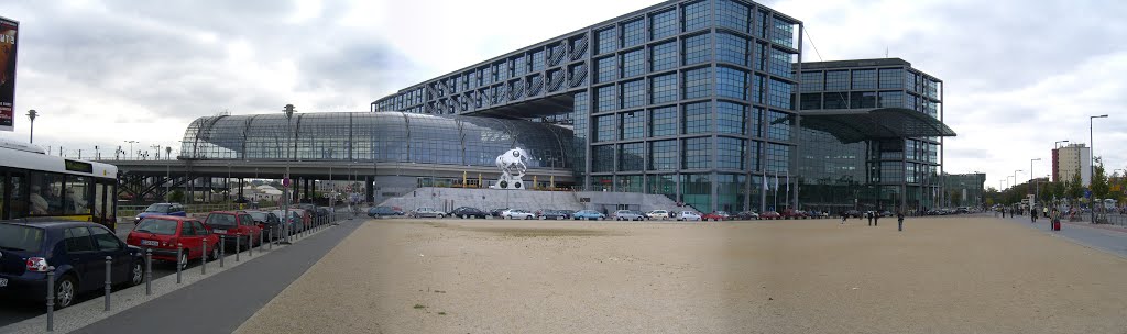 Berlin, Hauptbahnhof by Michel Dt