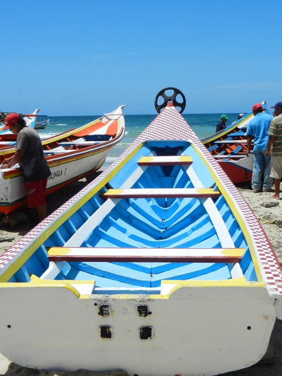 El peñero más lindo de El Tirano, isla de Margarita (junio 2015) by Gisele Croce