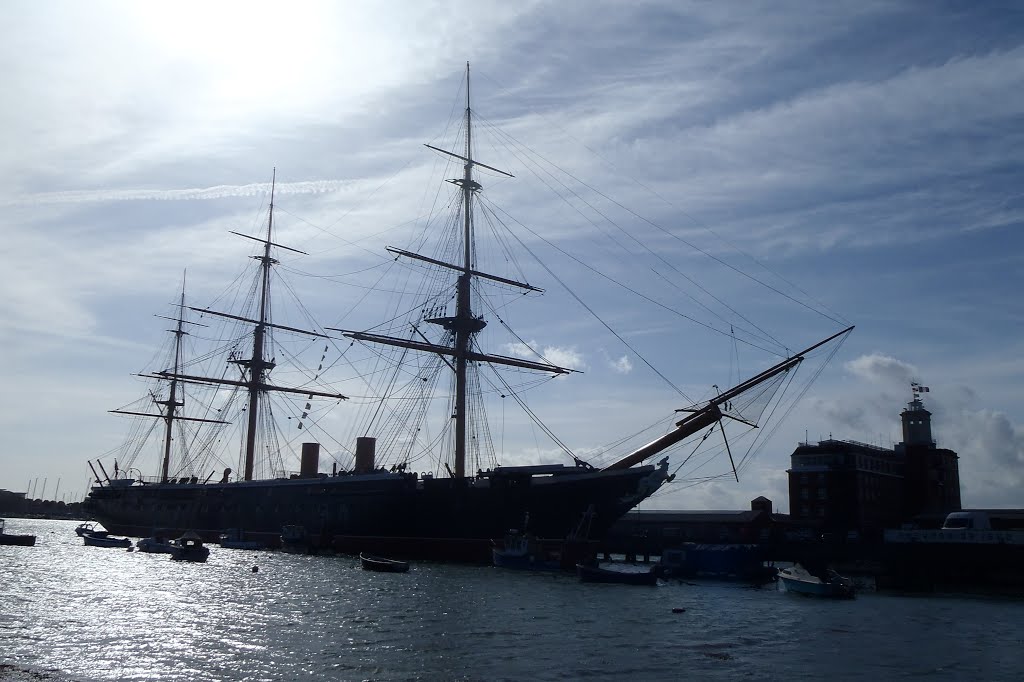 HMS Victory at Portsmouth Hard by Meic W Caerdydd