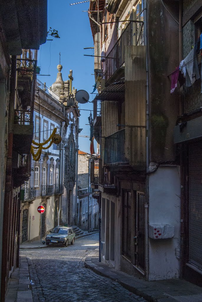 Rua Cimo de Vila by A. Paulo C. M.Olivei…