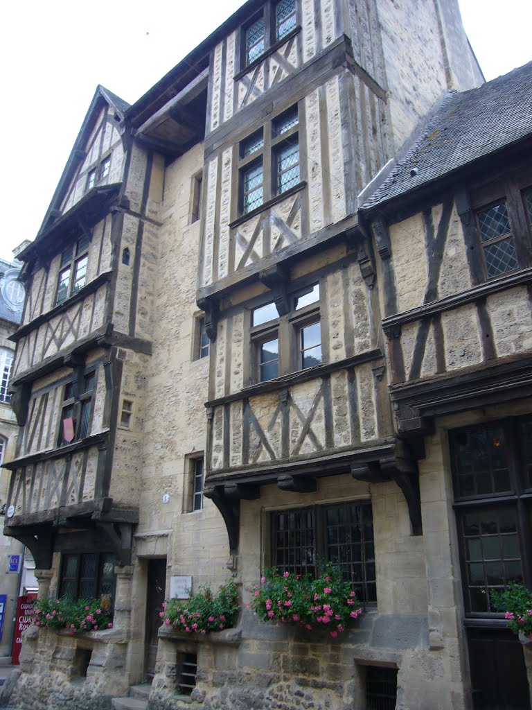 14400 Bayeux, France by jmriomo