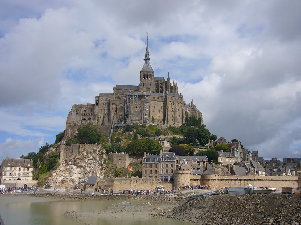 50170 Mont Saint-Michel, France by jmriomo