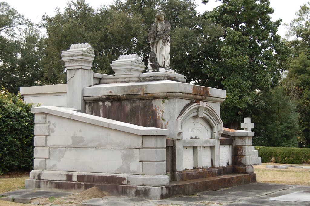 Metairie Cemetery Tomb - New Orleans, LA by Paul moline