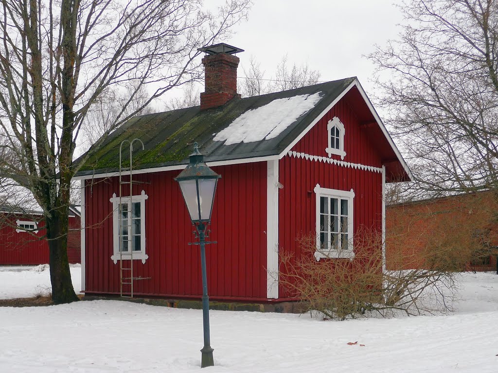 Railroad building at the Finnish Railway Museum by df3vi