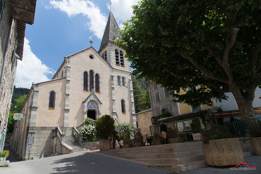 04120 Castellane, France by vanderweyen.didier