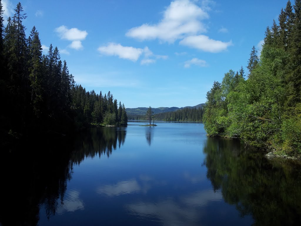 Leirsjøen by Lars R.