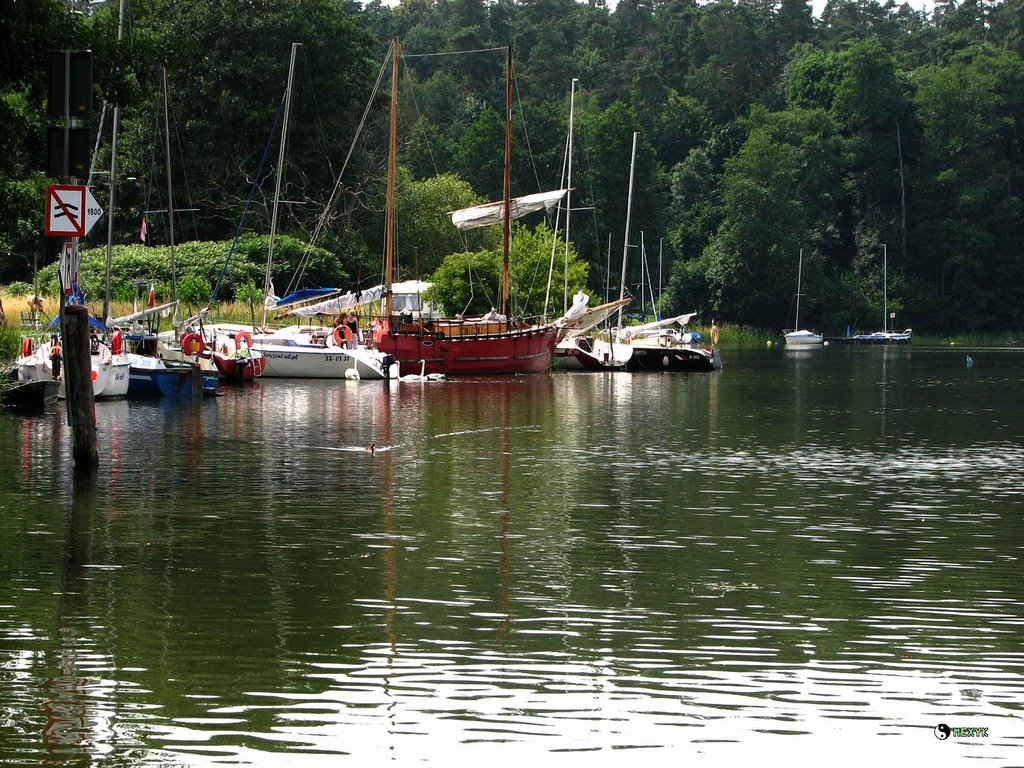 Mazury by Grzegorz Madej