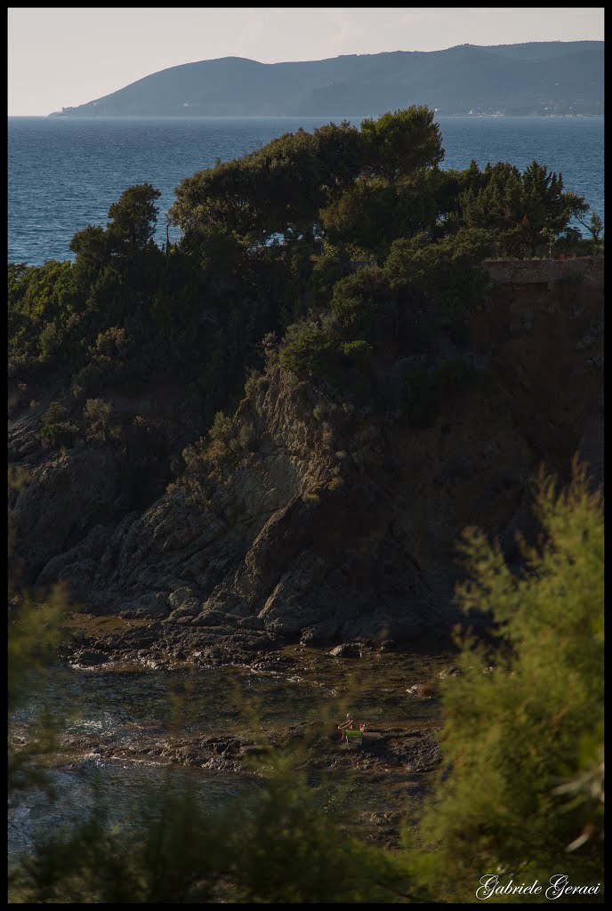 Scorcio da Villa Paradiso Castiglioncello (Li) by gabriele geraci