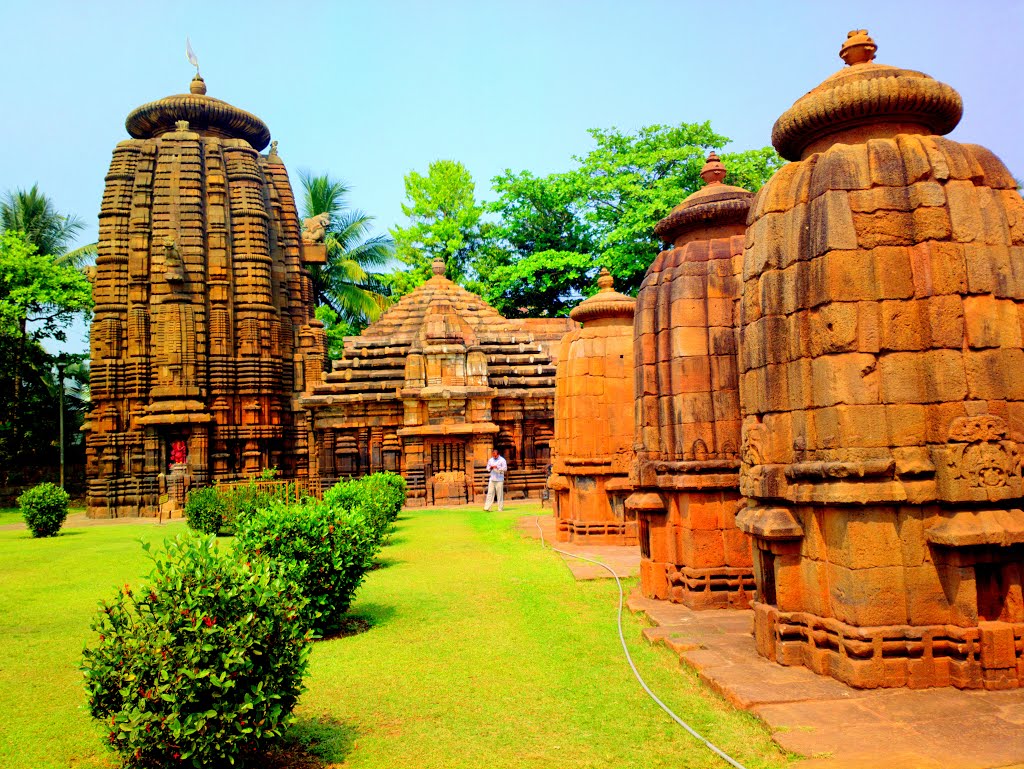 Siddeswar Temple Complex,Old Town, Bhubaneshwar, Odisha, India by Kamalakar Anthati