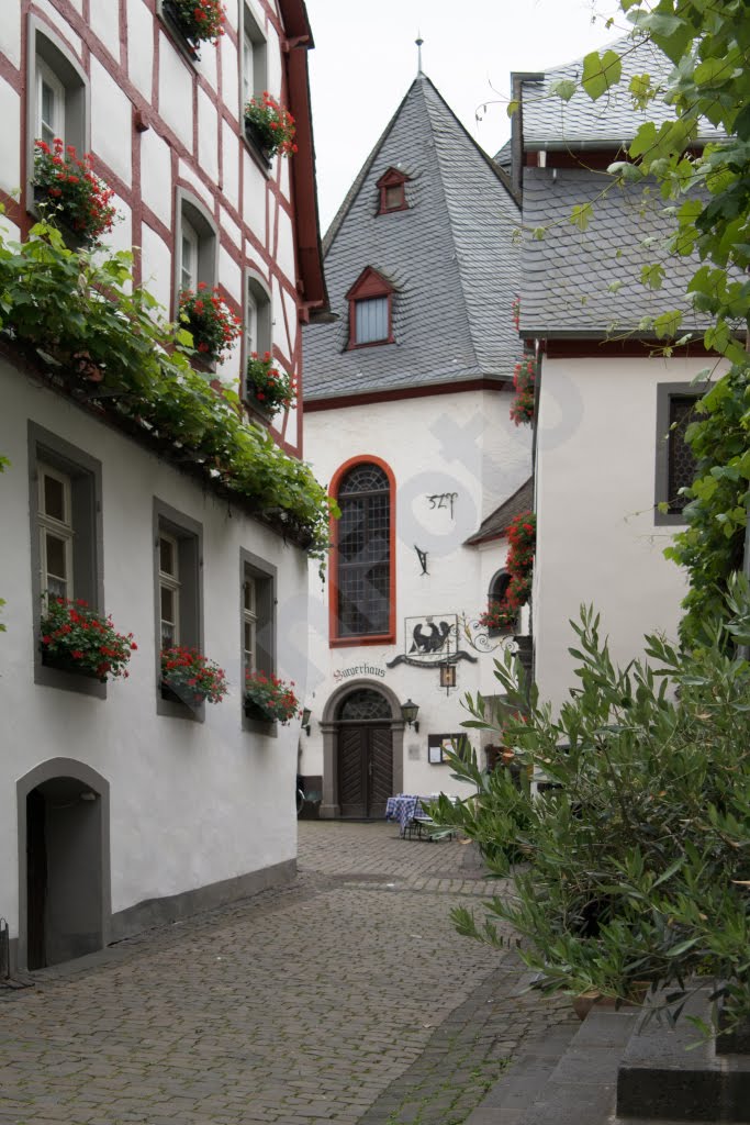 Beilstein, Marktplatz by Heinz Nieveler