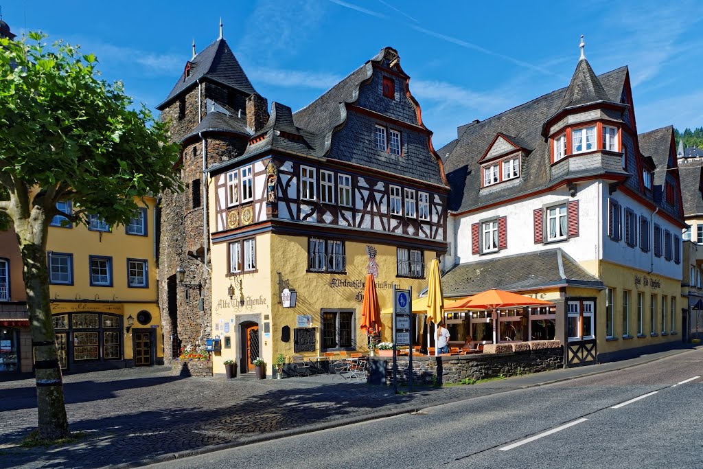 Cochem Alte Torschänke by Heinz Peierl