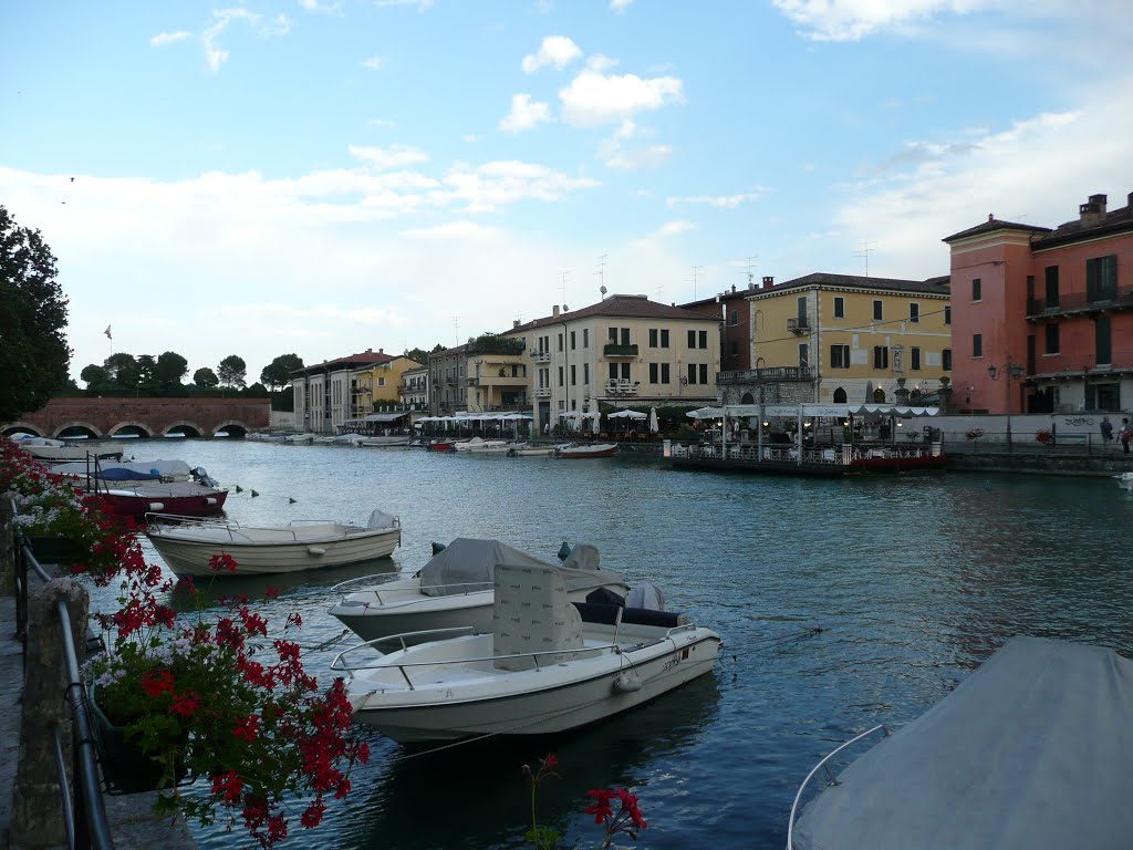 Peschiera di Garda by Rubén Cabrejas Pina