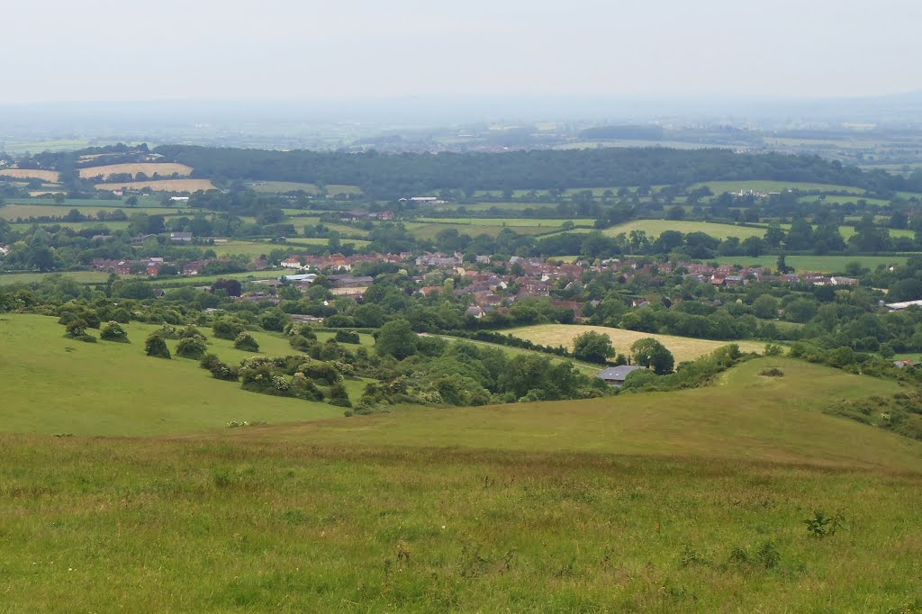 Okeford Fitzpaine from Okeford Hill by Meic W Caerdydd