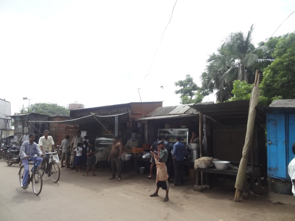 Station Road, Puri, Odisha by sban1998