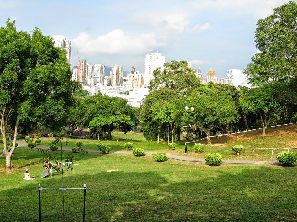 Yuen Long, Hong Kong by Waheed Ashraf