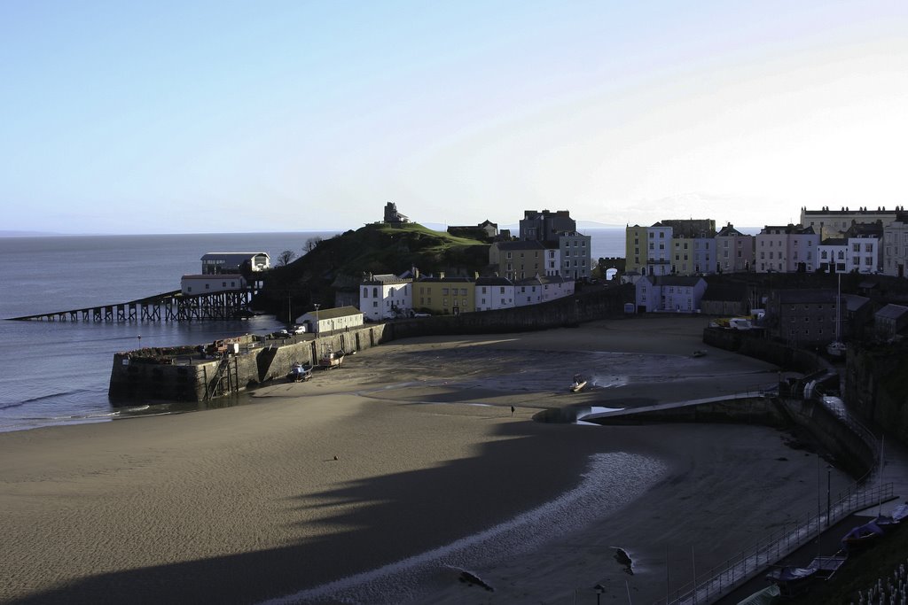 Tenby, UK by dikjones