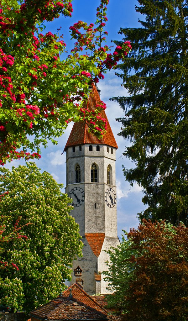 Iglesia Thun by Pablo Moreda