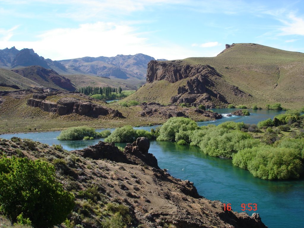 Río Limay (en el Anfiteatro) by jorey