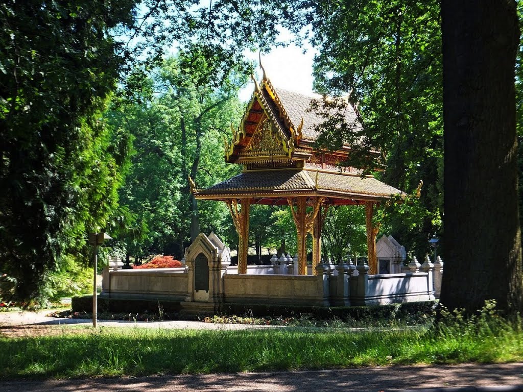 Sala-Thai, Kurpark, Bad Homburg by khgompf