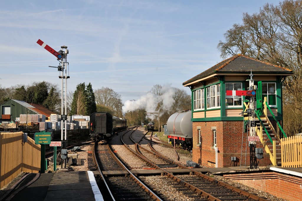 Kingscote Station by crjennings.com